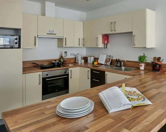 1 bedroom student apartment in Heath Town, Wolverhampton