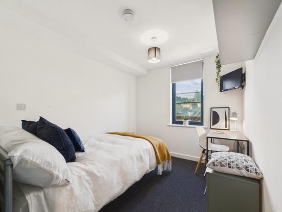 1 bedroom student apartment in City Centre, Bath