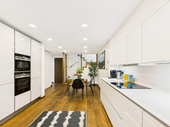 2 bedroom student apartment in Camden, London