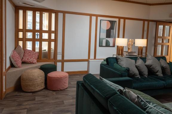 11 bedroom student apartment in Paddington, London