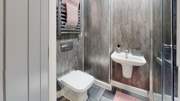 8 bedroom student apartment in Beeston, Nottingham