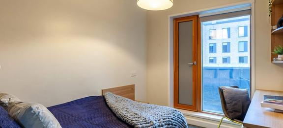 1 bedroom student apartment in City Centre, Reading