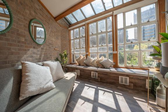 11 bedroom student apartment in Paddington, London