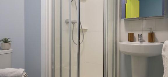 1 bedroom student apartment in Kingston upon Thames, Surrey