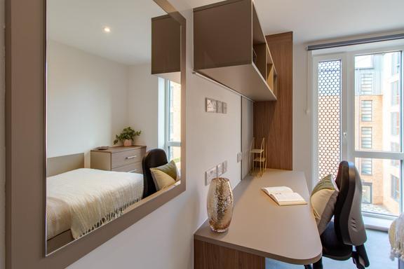 1 bedroom student apartment in Stokes Croft, Bristol