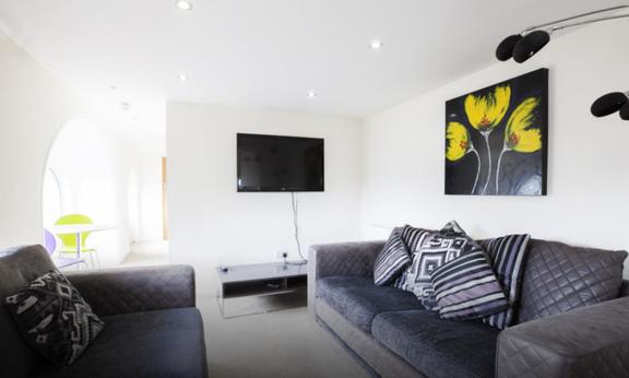 1 bedroom student apartment in Newsome, Huddersfield