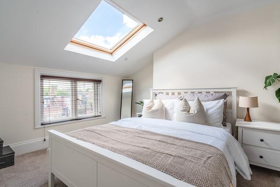 2 bedroom student apartment in Hampstead, London