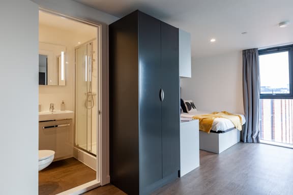 1 bedroom student apartment in Kensington, Liverpool