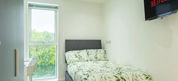 1 bedroom student apartment in Newcastle-under-Lyme, Stoke-on-Trent