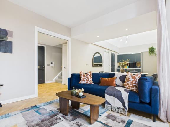 3 bedroom student apartment in Shoreditch, London