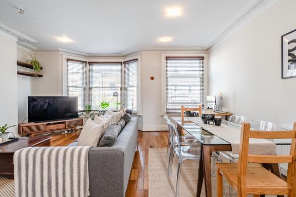 2 bedroom student apartment in Hampstead, London