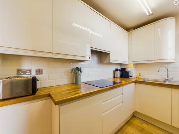 1 bedroom student apartment in Soho, London