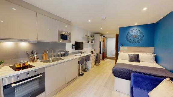 1 bedroom student apartment in City Centre, Reading