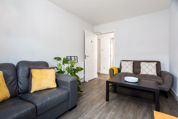 4 bedroom student apartment in Hyde Park, Leeds