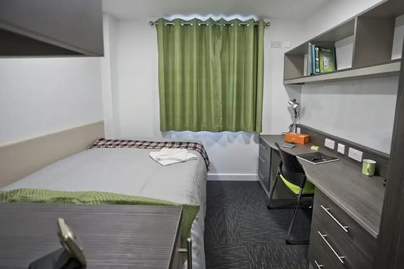1 bedroom student apartment in City Centre, Preston