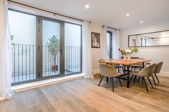 3 bedroom student apartment in Marylebone, London