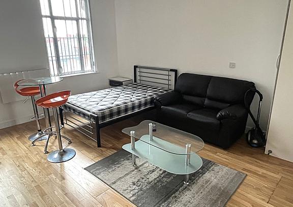1 bedroom student apartment in City Centre, Leicester