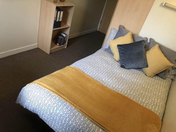 6 bedroom student apartment in Great Horton, Bradford