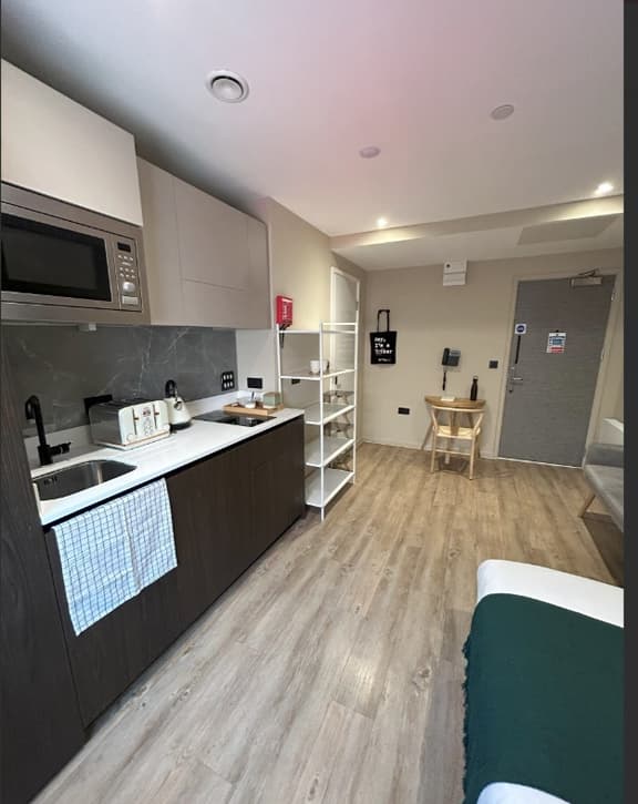 1 bedroom student apartment in Kingston upon Thames, Surrey