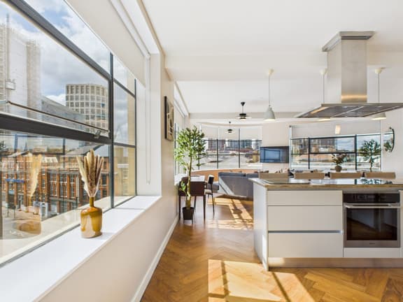 4 bedroom student apartment in Shoreditch, London