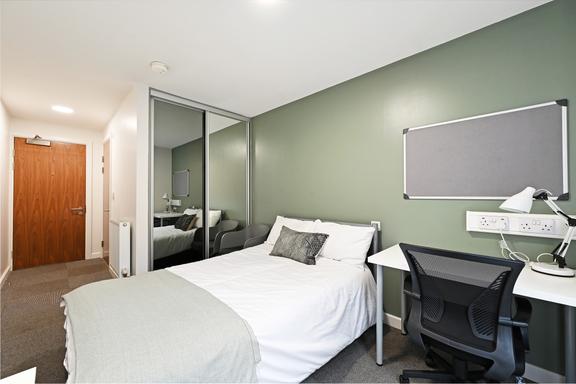 4 bedroom student apartment in City Centre, Sheffield