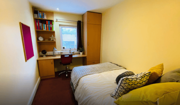 1 bedroom student apartment in Great Horton, Bradford