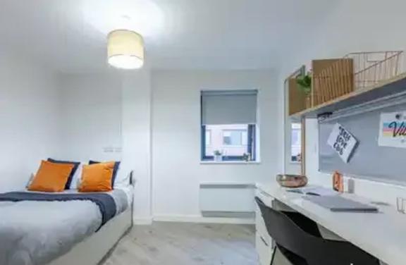 1 bedroom student apartment in Adamsdown, Cardiff