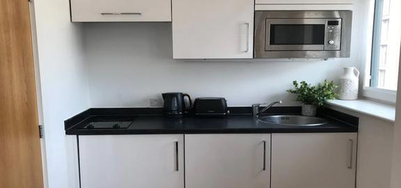 1 bedroom student apartment in Newcastle-under-Lyme, Stoke-on-Trent