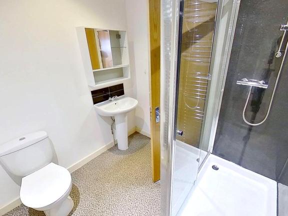 5 bedroom student apartment in Hockley, Nottingham