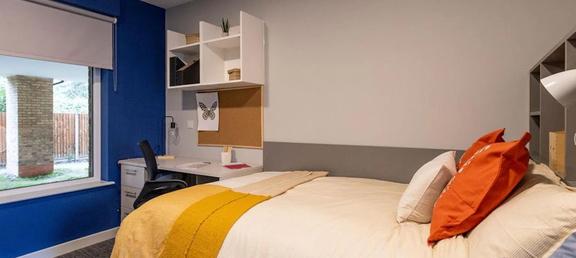 2 bedroom student apartment in Guildford, Surrey