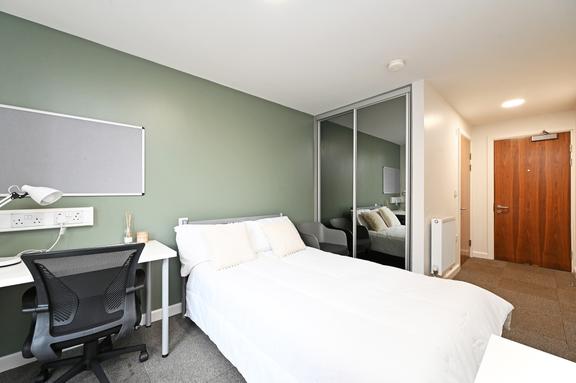 4 bedroom student apartment in City Centre, Sheffield