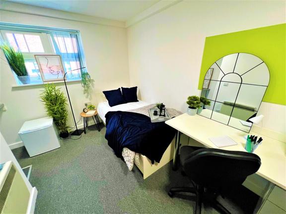 1 bedroom student apartment in City Centre, Leicester