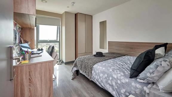 1 bedroom student apartment in City Centre, Coventry