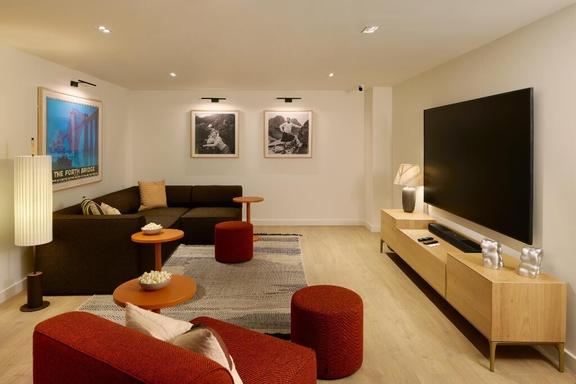 3 bedroom student apartment in Bonnington, Edinburgh