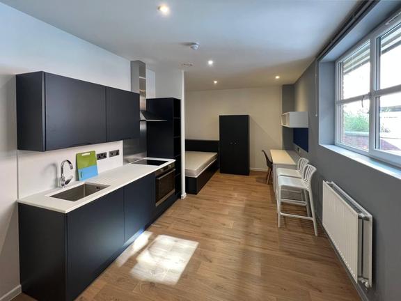 1 bedroom student apartment in Guildford, Surrey