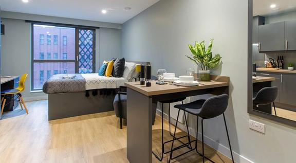 2 bedroom student apartment in City Centre, Leeds