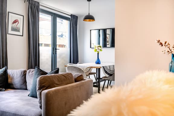 2 bedroom student apartment in Marylebone, London