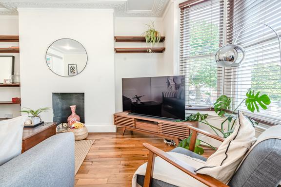 2 bedroom student apartment in Hampstead, London