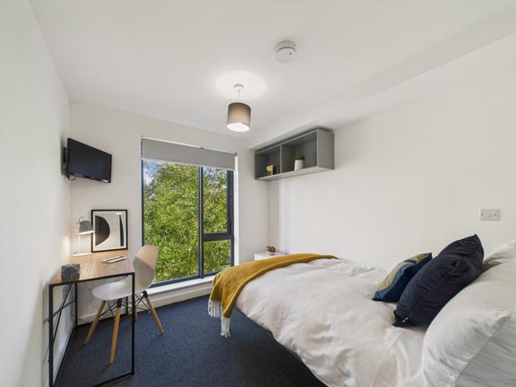 1 bedroom student apartment in City Centre, Bath