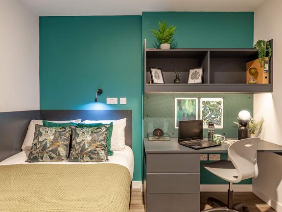 1 bedroom student apartment in Woodhouse, Leeds