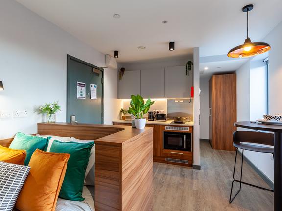 1 bedroom student apartment in Egham, Surrey