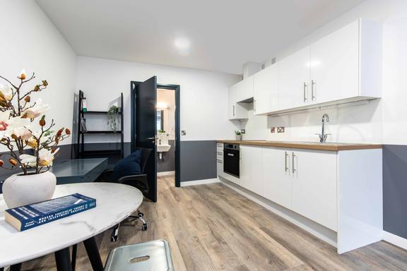 1 bedroom student apartment in City Centre, Nottingham
