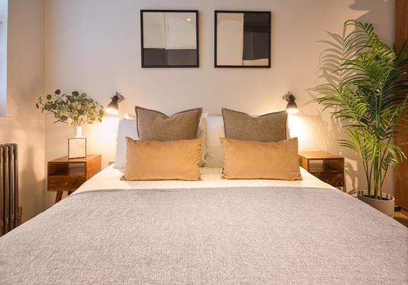 2 bedroom student apartment in Elephant and Castle, London