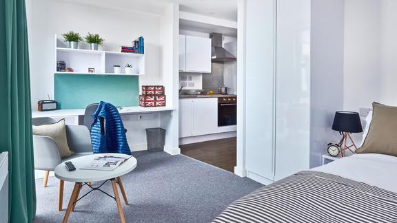 2 bedroom student apartment in City Centre, Leicester