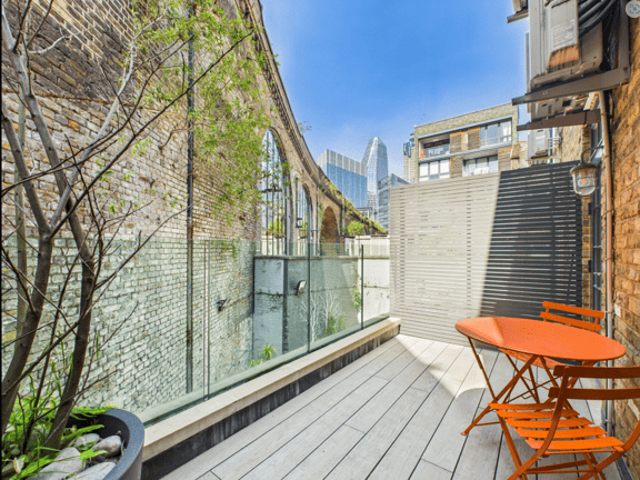 2 bedroom student apartment in Elephant and Castle, London