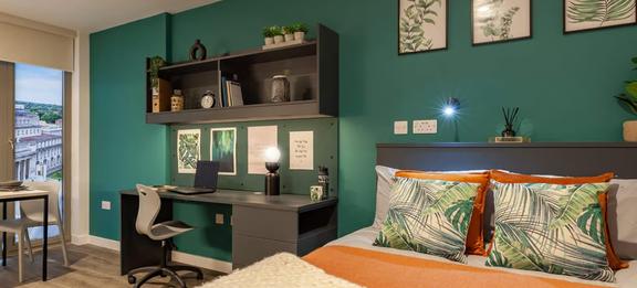 1 bedroom student apartment in Woodhouse, Leeds