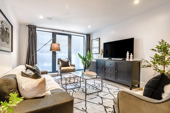 3 bedroom student apartment in Marylebone, London