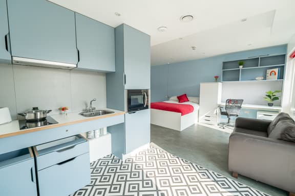 1 bedroom student apartment in City Centre, Coventry