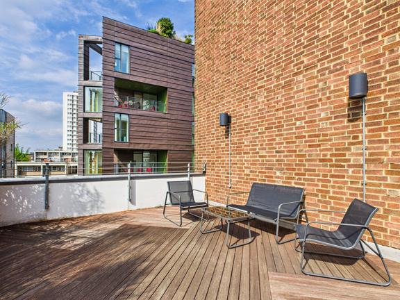 2 bedroom student apartment in Shoreditch, London