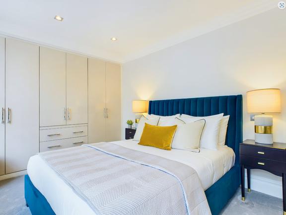 2 bedroom student apartment in Westminster, London